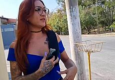 hot girl passed by my house, i called her to fuck in the backyard 😏