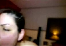 देखो वो गीली गंजी चूत और बड़े चुचे!