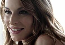 Stunning model savors cum after sensual cowgirl ride! Oh yeah!