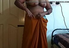 i watch desi wife in saree showing off