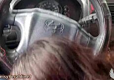 Deisyeraldine flashing tits and ass in the city streets?