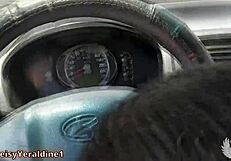 Deisyeraldine flashing tits and ass in the city streets?