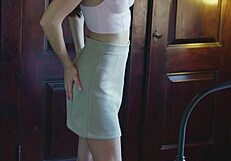 Natural sybil fingers her husband's eager body