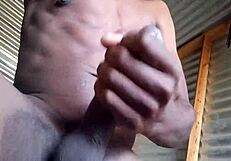 क्या द्राई का बड़ा काला लंड इस गीली भूखी चूत संभाल पाएगा?