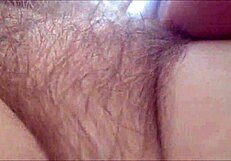 i rub my hairy milf pussy with horny amateur passion