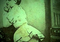 Eskimo Nell takes us back with retro hairy beaver action in vintage style