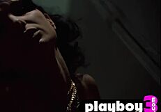 Hot MILF Poses Naked With Lesbian