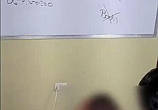 The English teacher teaches me the subject in a special way