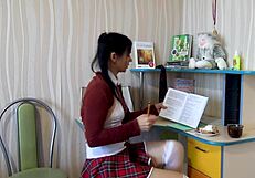 Student Jerks Off and Squirts All Over Her Pussy 😈