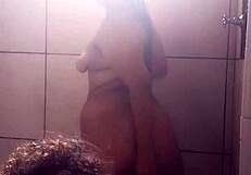 amandinha safada showing off her natural curves for fun