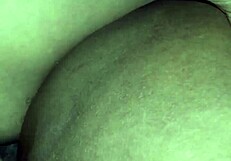 enchendo o rabo da preta de leite