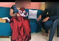 Did Padosi trick Suman Bhabhi with a parcel to bang her hard?