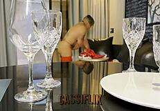 Milf mommy noel gives her big ass as christmas gift!