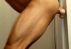 लवरी व्हाइट ने स्टीमी शावर में तीखा एनल प्ले करके डोमिनेट किया