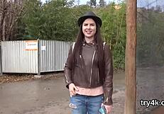 लवेबल निम्फो पीओवी में पेनिस सक्स करती है