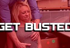 सैसी ब्रूनेट टीन मुसीबत से बचने के लिए बड़ा लंड ठोकती है