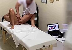 Esposa Masturbated During Consultation, Secretly Recorded in Steamy Anal Massage Session.