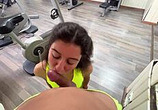 Quickie sex in the gym - risky public fuck.