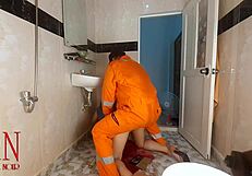 housewife without panties seduces plumber