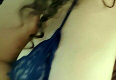 me vengo en las enormes tetas de mi cuñada