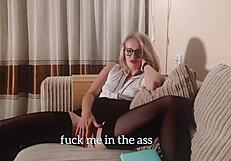 Imagining a session with the psychologist in stockings and glasses.