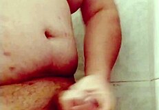 La vecina caliente hace que me masturbe