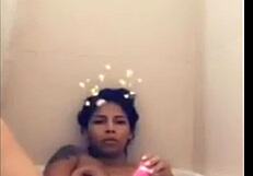 i watch mulata paola masturbate in the bathtub until she cums all over