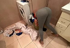 Step sister gets stuck in basket and receives creampie