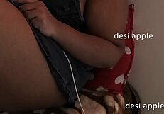 desi indian beauty with stunning big boobs