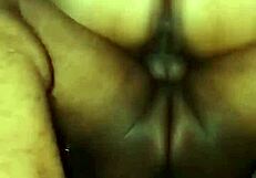 क्या शादीशुदा आंटी लंड चढ़ते हुए इतनी भूखी लग रही?