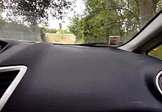 मुझे स्कूल वापस ले जाओ और कार ट्रंक में डालकर राइड दो। मैं एडवेंचर के लिए तैयार हूँ!