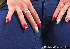 Busty mature heidi fingers her wet pussy skillfully