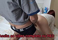 वाह, घरेलू औरत को सार्वजनिक रूप से बदमाश रखरखाव करने वाले ने लुभाया!