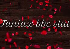 riding a huge dildo 😍