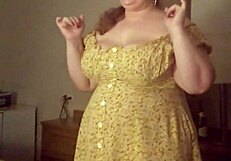 Britney Skyy Deepthroats Dragon Dick In Cosplay