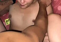 mientras me parten la vagina le envio un saludo a mis seguidores con dirty talk y natural tits