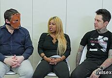 क्या यह फॉक्सी चिक की बटहोल थेरेपी है?