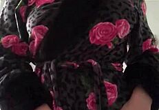 18yo blonde teen amateur shows off amazing body. She vibrates her pink pussy!