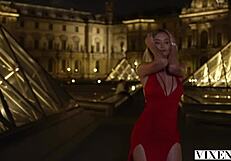 Venera gives deepthroat to strangers