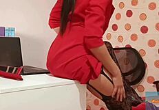 Colleague SECRETARY Mala Dvojka SEDUCES with her SHAVED PUSSY.