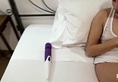 I, Alyssa Reece, surprised Talia Mint masturbatin' in our flat