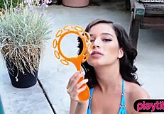 barbara desiree shows her body in heels