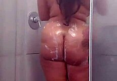 i fuck myself in shower alone