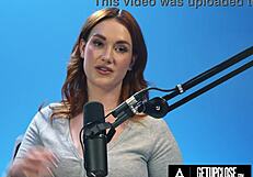 How Does Siri Dahl Orgasm Solo in Full Scene?