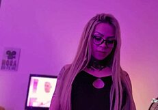 Beautiful face gets a deepthroat blowjob from a amateur babe