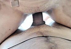 हॉर्नी भाभी गांव के पति से गहरी संतुष्टि चाहती है