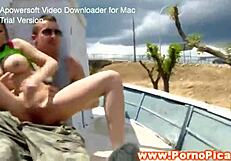 tetona, are you fucking in public?