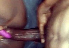 मिस्टर10कर्व और ओशन पैराडाइस ने गीले घरेलू खेल में टॉयज़ के साथ मस्ती की