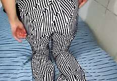 ela já veio com o plug anal e estava pronta pra dar o cuzinho