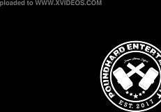 हेय, चेक आउट ये मसिव कमशॉट्स ऑल ओवर ह्यूज टिट्स एंड ऐस